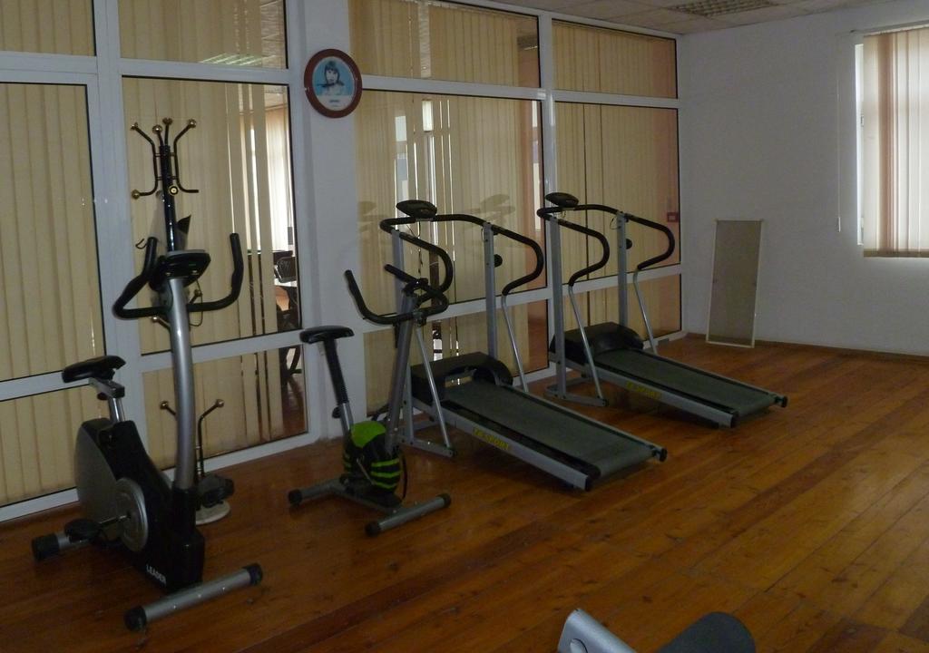Montenegro Inn Lokbatan Zewnętrze zdjęcie