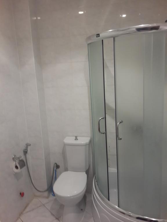 Montenegro Inn Lokbatan Zewnętrze zdjęcie